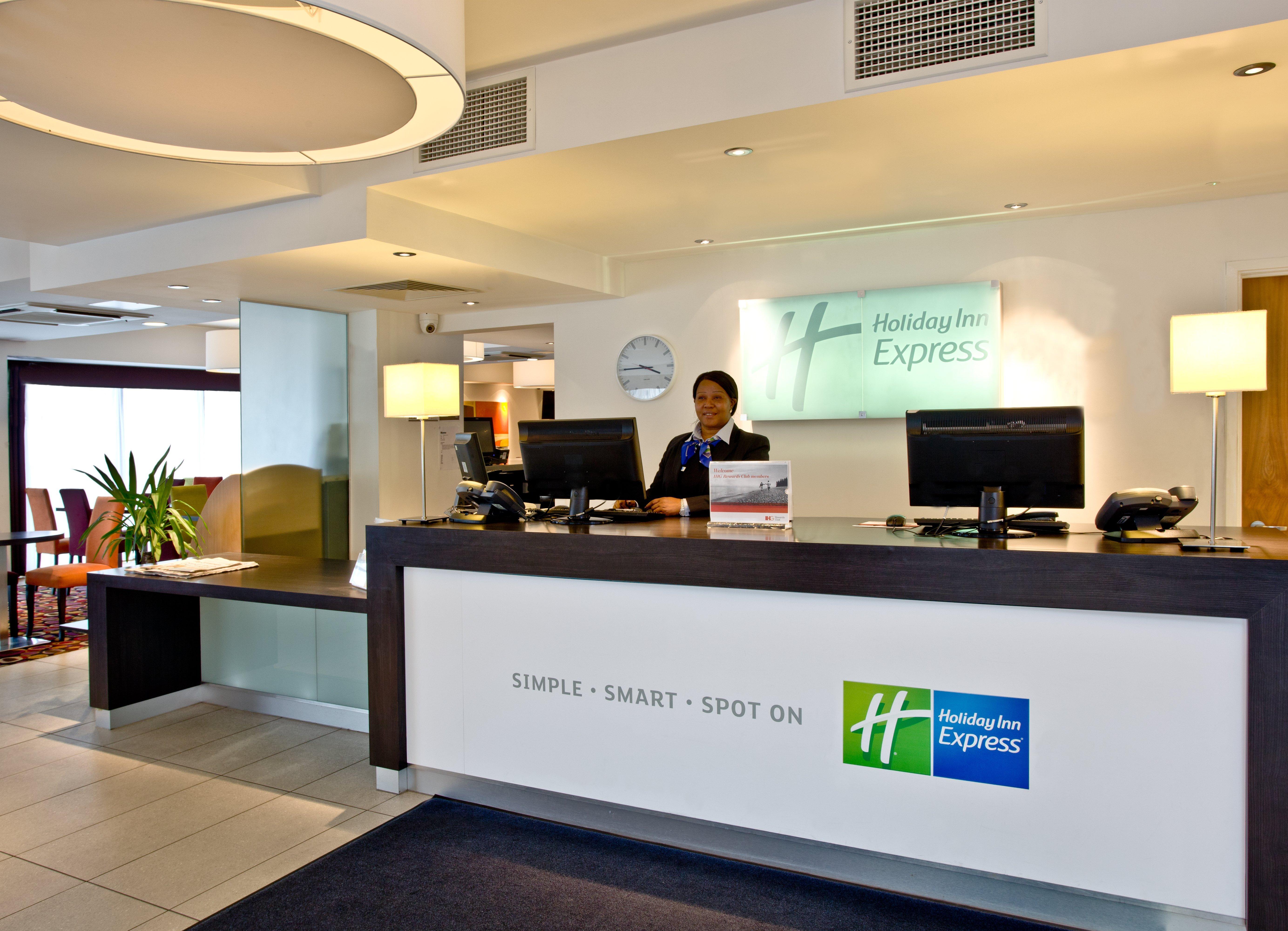 Holiday Inn Express Birmingham South A45, An Ihg Hotel Exterior photo