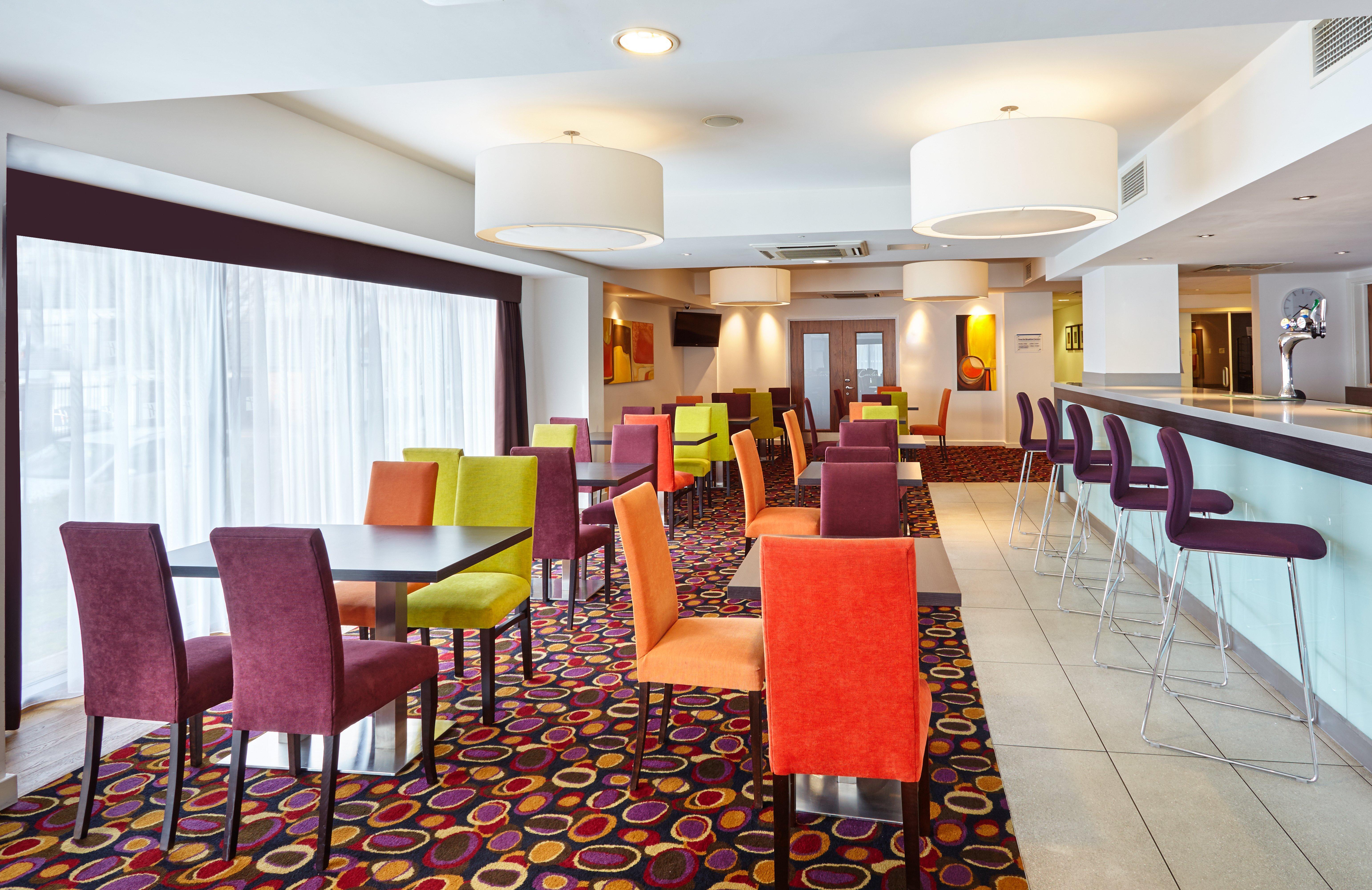 Holiday Inn Express Birmingham South A45, An Ihg Hotel Exterior photo