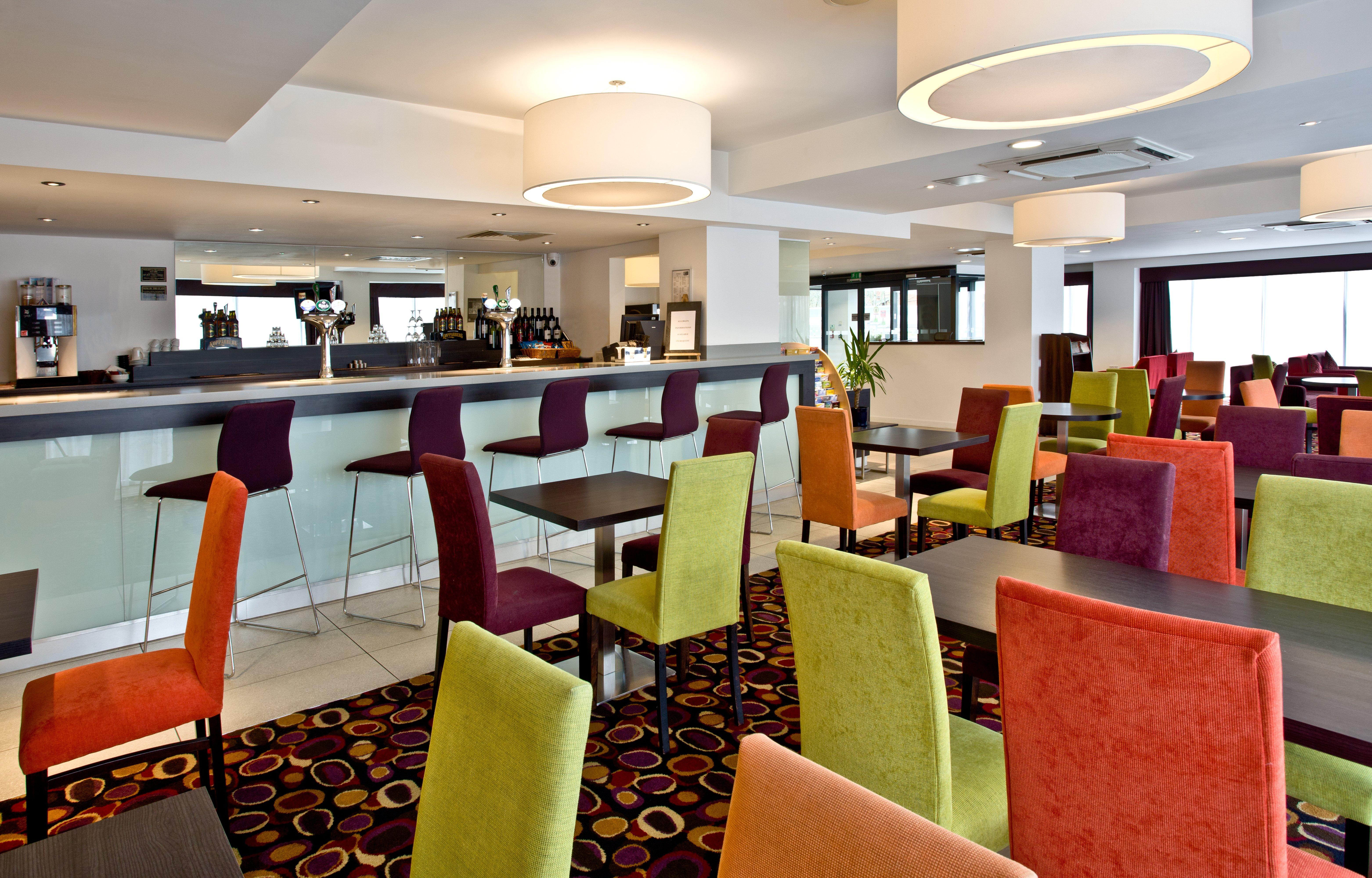 Holiday Inn Express Birmingham South A45, An Ihg Hotel Exterior photo
